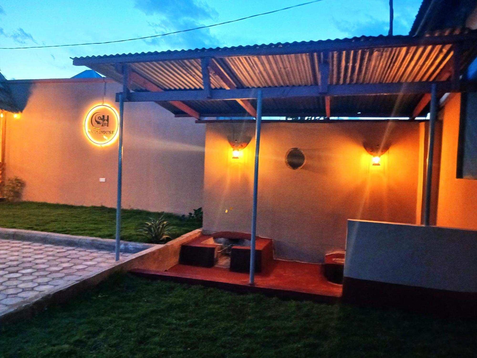 Bed and Breakfast Safi House Boma la Ngombe Exterior foto